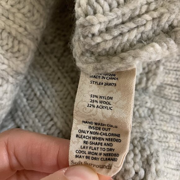 Soft Surroundings Gray Cable Knit Wool Blend Sweater Cold Shoulder XS - Picture 6 of 6